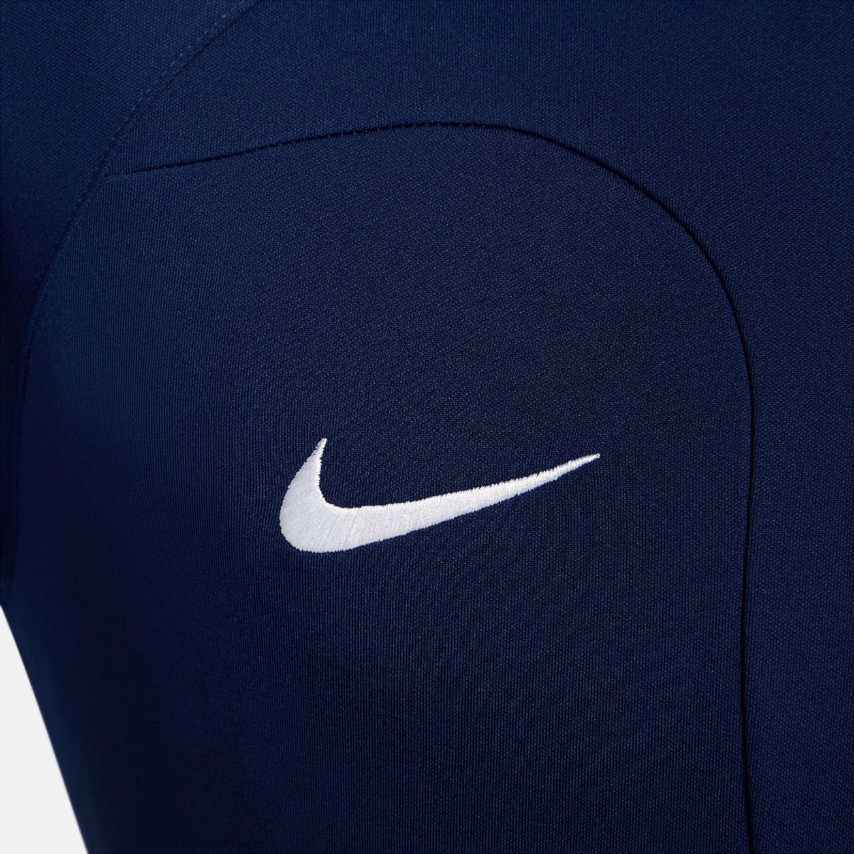 CHAQUETA ANTHEM NIKE image number null